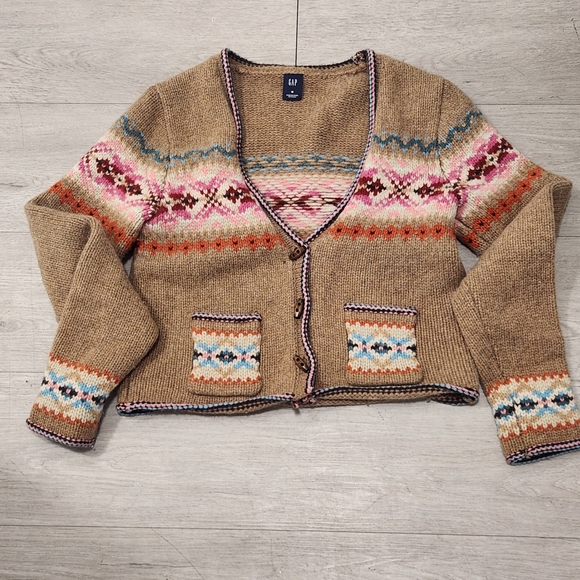 GAP Sweaters - Women's Multicolor Knit Cardigan Sweater Button Closure, Cottage Core. Cozy Nook